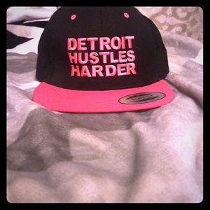 The classic SnapBack YUPOONG sence 1974 l